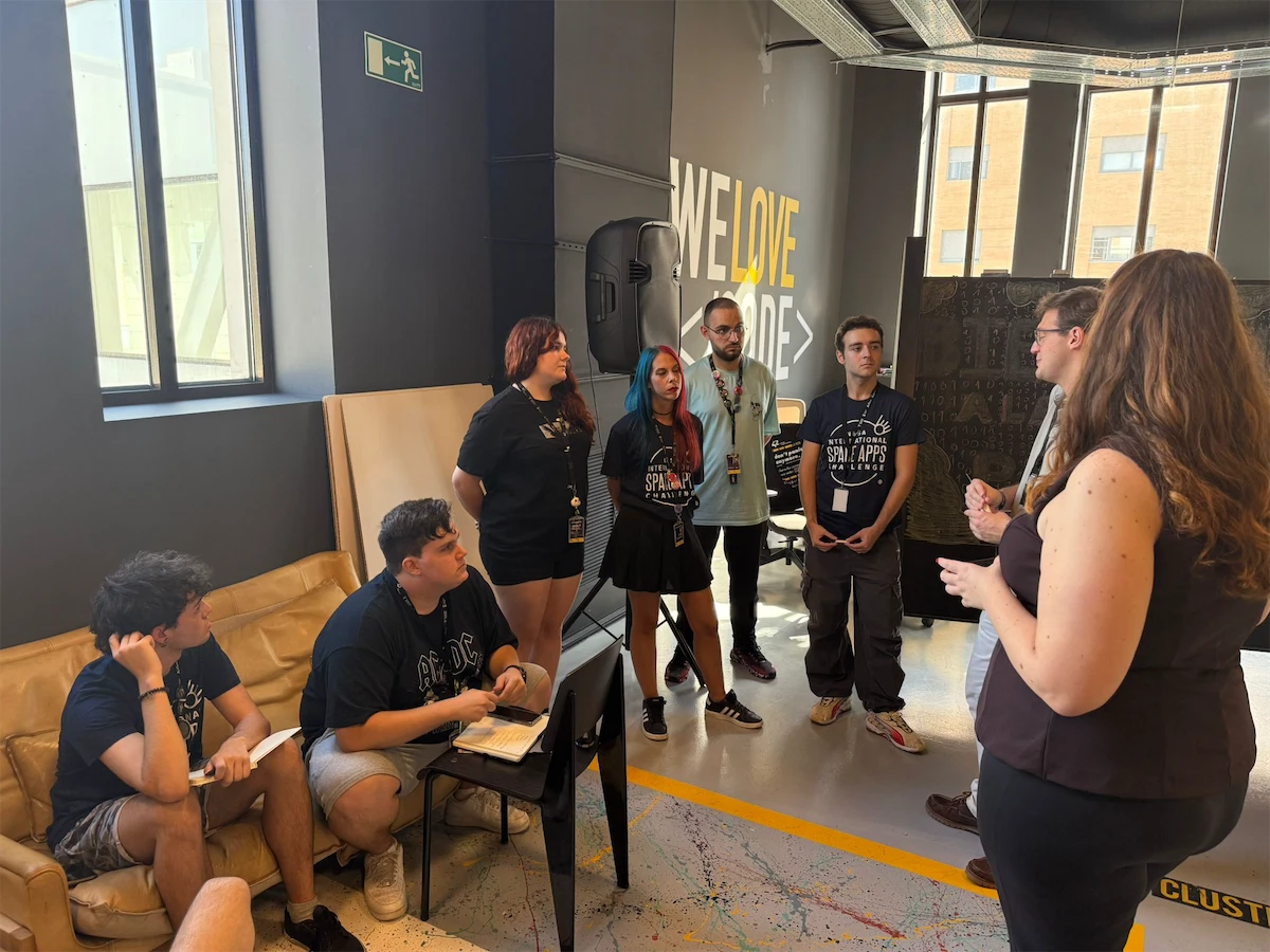 Un momento en el hackaton de la NASA celebrado en los campus 42