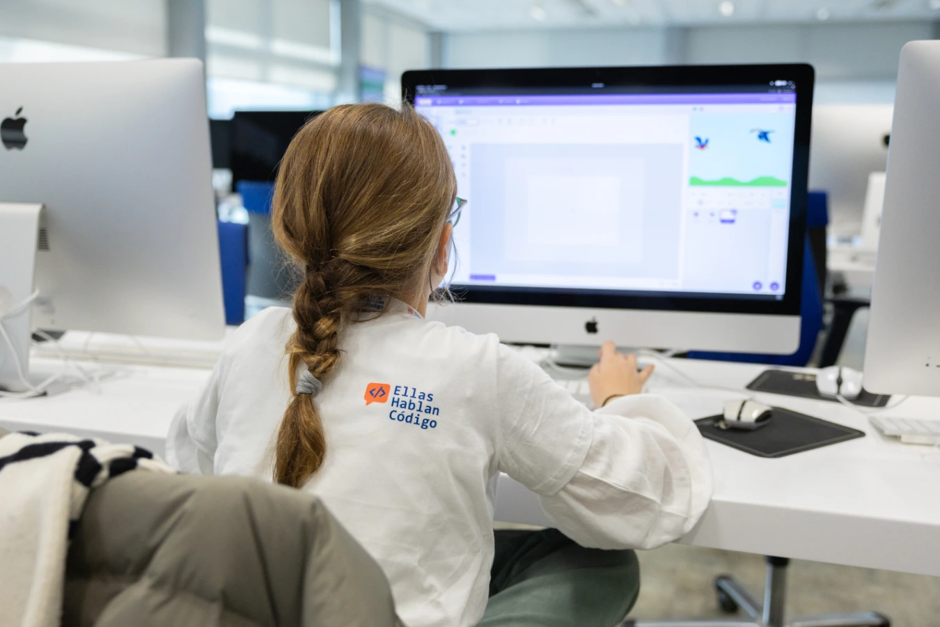 Foto del "fin de curso" de Ellas Hablan Código 2025