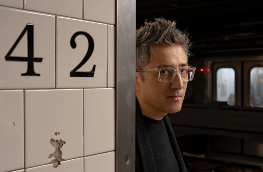 Foto de perfil de Patricio Pron Fotografía © Ezequiel Zaidenwerg