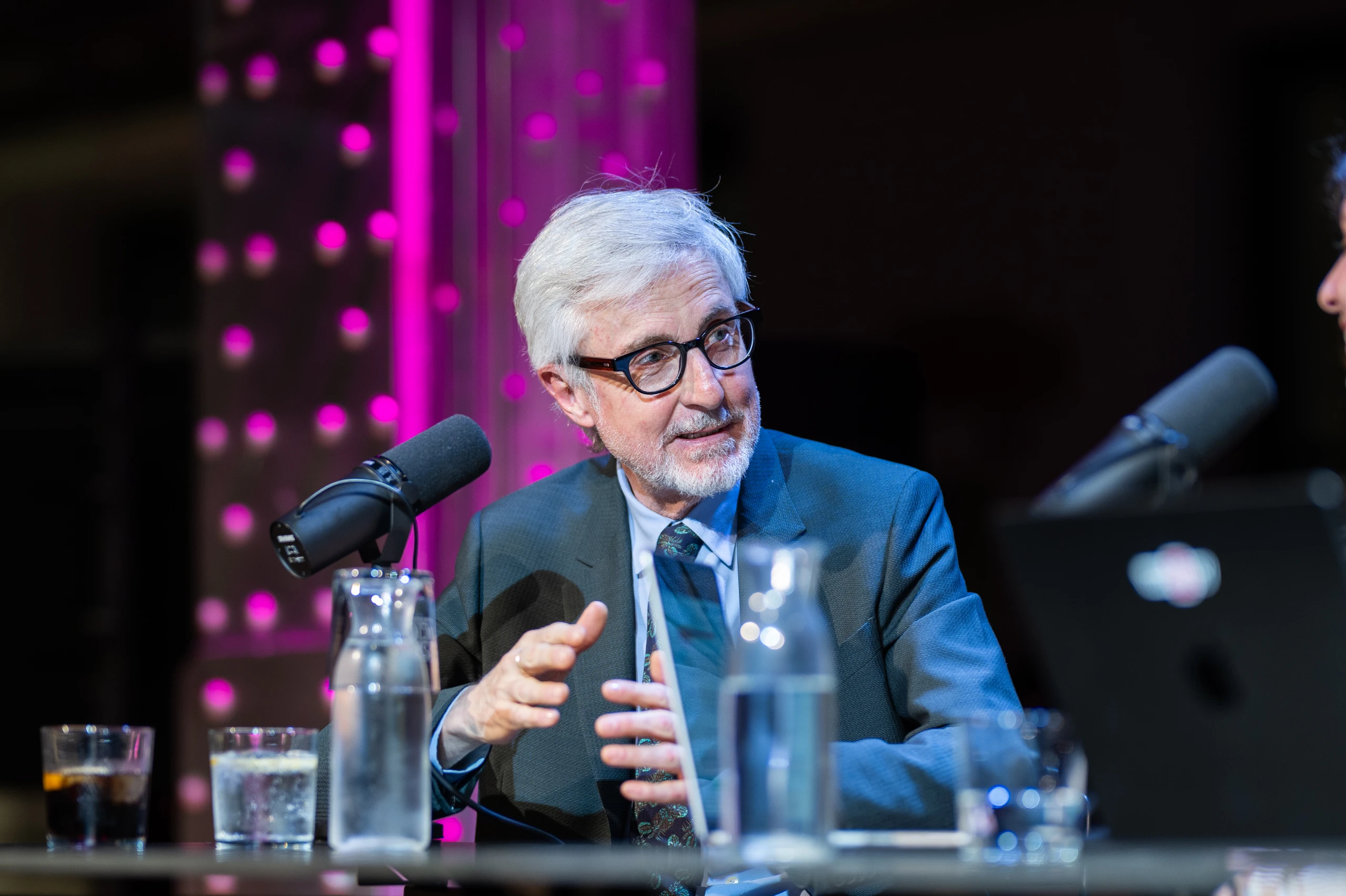 Enrique Goñi participa en WATIFTV