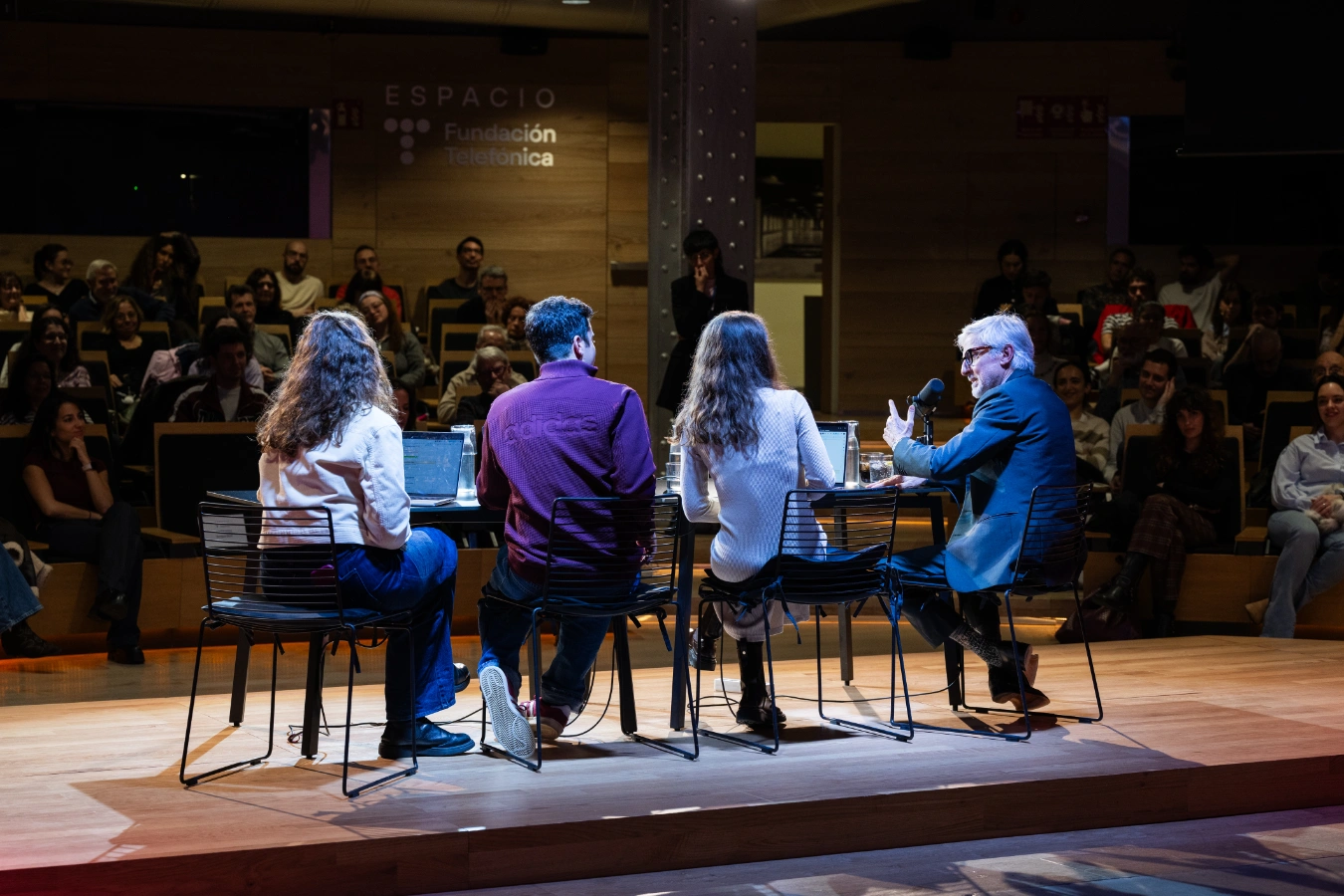 Enrique Goñi participa en WATIFTV. Imagen de un momento de la entrevista