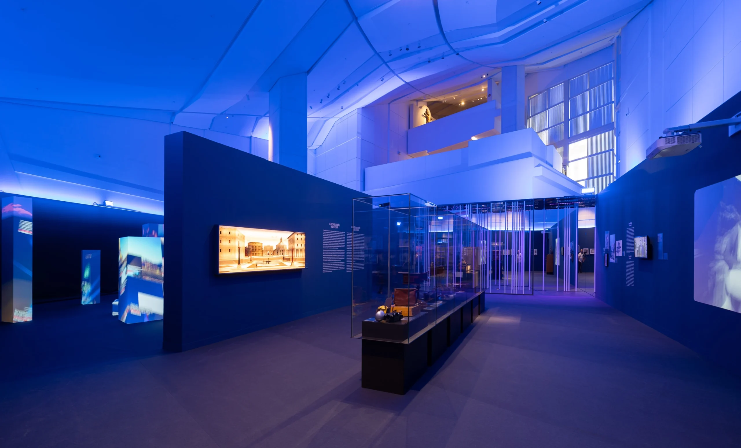 Imagen de sala de la itinerancia 'Mundo expandido. Entre lo físico y lo virtual'