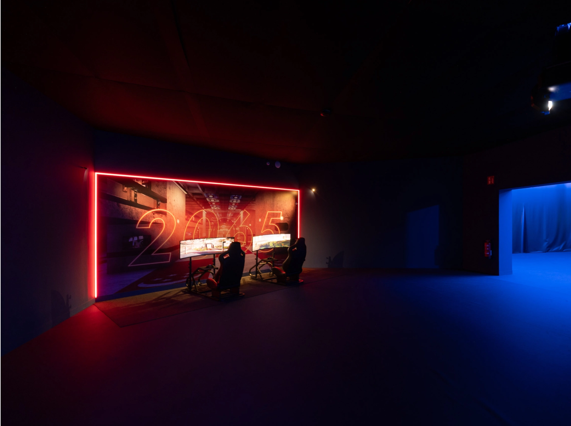 Imagen de sala de la itinerancia 'Mundo expandido. Entre lo físico y lo virtual'