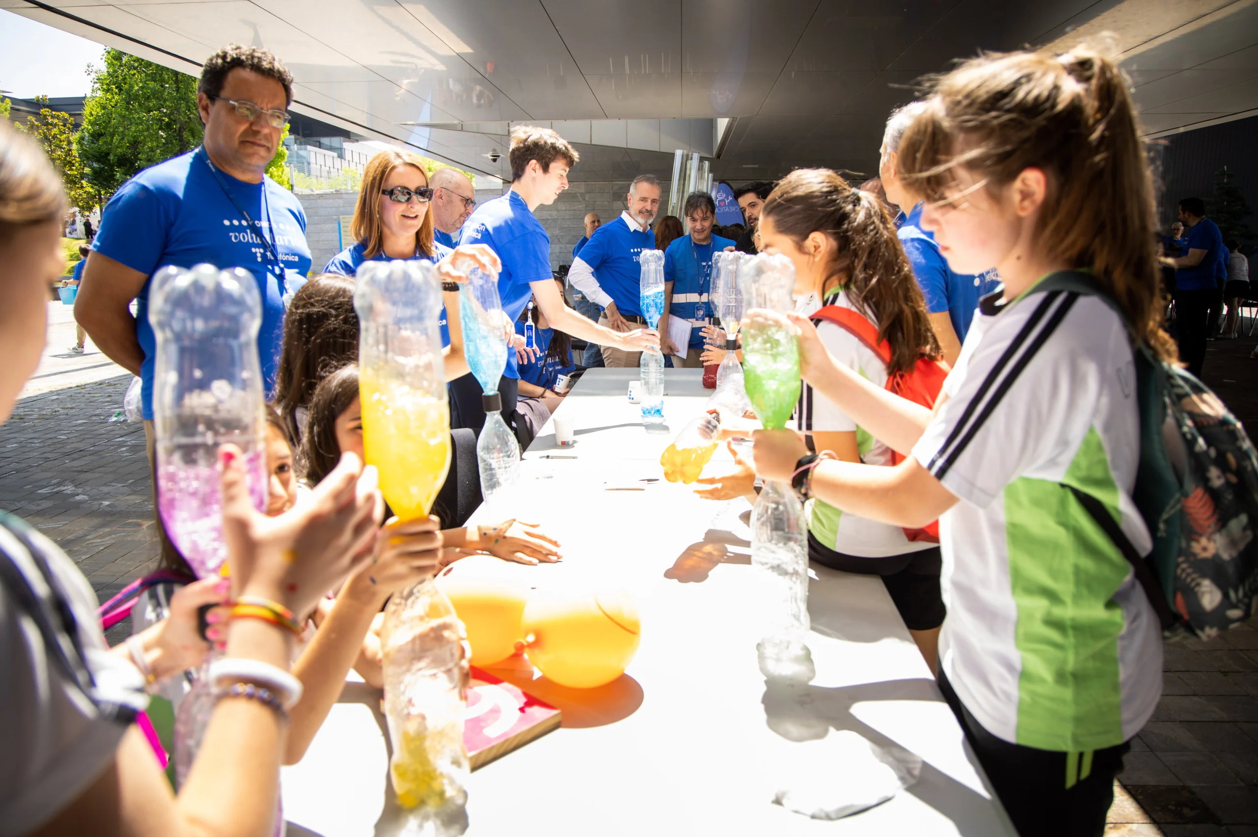 Fundación Telefónica celebra el Día Internacional de la Mujer y la Niña en la Ciencia impulsando vocaciones STEM