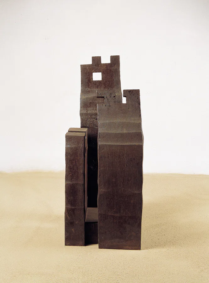 Down Town, obra escultórica de Eduardo Chillida Down Town, obra escultórica de Eduardo Chillida