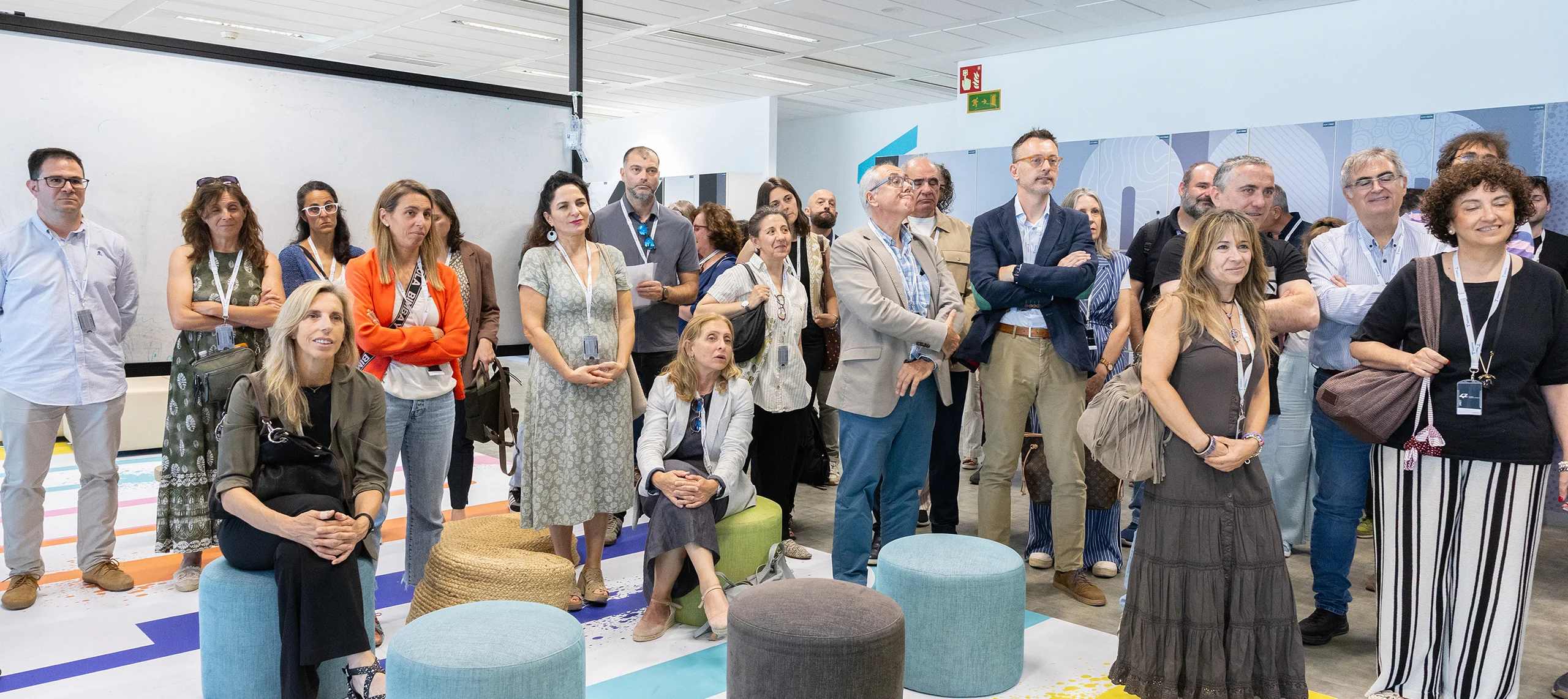 Profesores y profesoras de institutos de FP de Madrid han visitado las instalaciones del campus 42 Madrid Fundación Telefónica para conocer el lugar donde se impartirá la ‘Formación en Empresa’. Profesores y profesoras de institutos de FP de Madrid han visitado las instalaciones del campus 42 Madrid Fundación Telefónica para conocer el lugar donde se impartirá la ‘Formación en Empresa’.