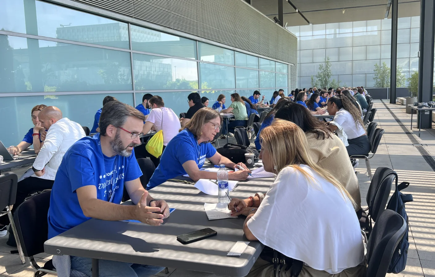 Un rincón del Día Mundial del Voluntariado 2026 en Distrito Telefónica Un rincón del Día Mundial del Voluntariado 2026 en Distrito Telefónica