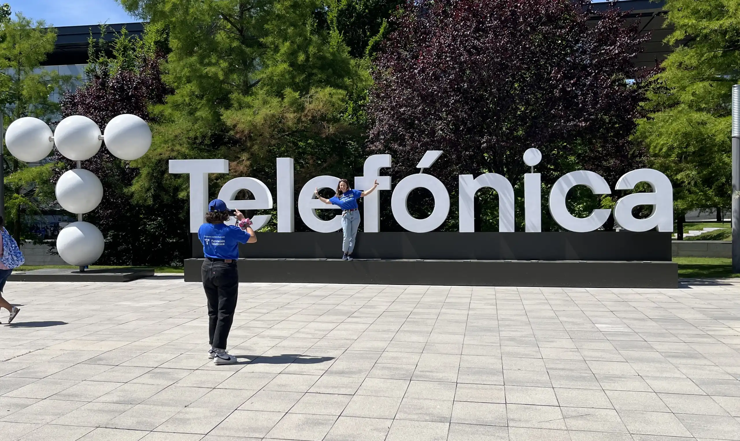 Un rincón del Día Mundial del Voluntariado 2026 en Distrito Telefónica Un rincón del Día Mundial del Voluntariado 2026 en Distrito Telefónica